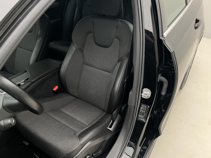 Volvo V90 B4 MOMENTUM AUT 2.0 Momentum