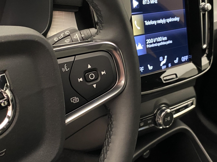 Volvo XC40 T4 RECHARGE CORE AUT CZ