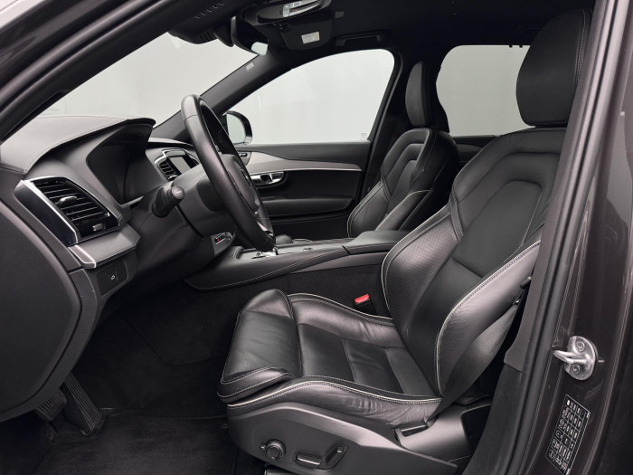 Volvo XC90 B5 AWD PLUS DARK CZ 1.maj