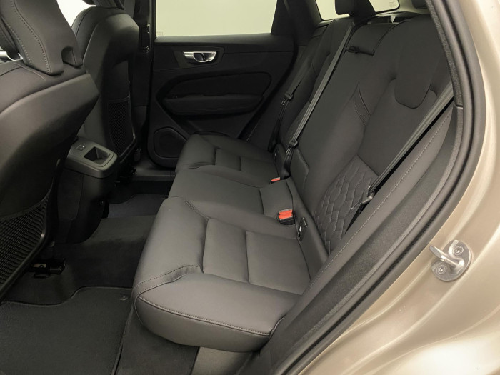 Volvo XC60 B5 AWD AUT DARK PLUS