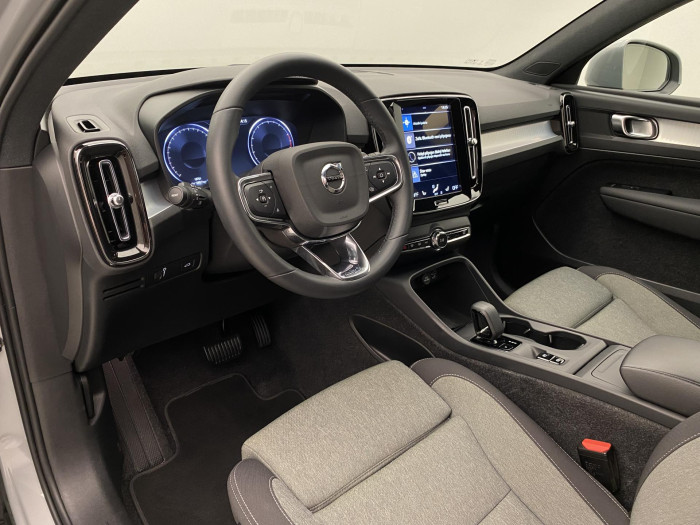 Volvo XC40 T2 CORE AUT CZ