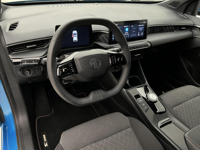 MG MG3 1.5 EMOTION Hybrid+ AUT CZ