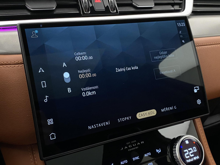 Jaguar F-Pace D300 R-DYNAMIC HSE REZERVACE 3.0 d Dynamic