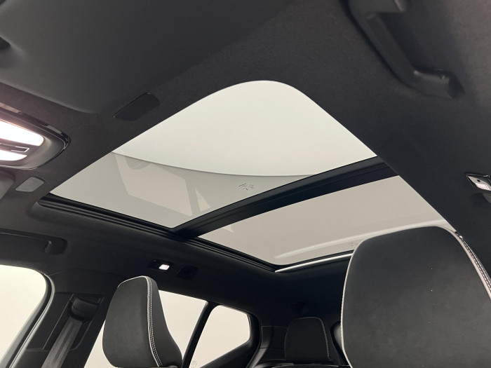 Volvo XC40 B4 DARK ULTRA AUT