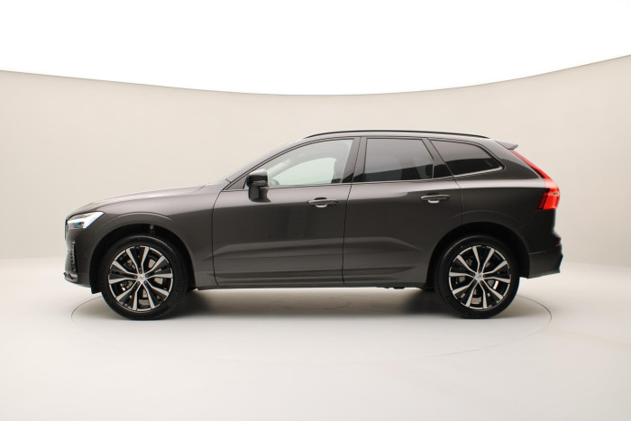 Volvo XC60 B5 AWD ULTRA DARK AUT CZ 1.maj