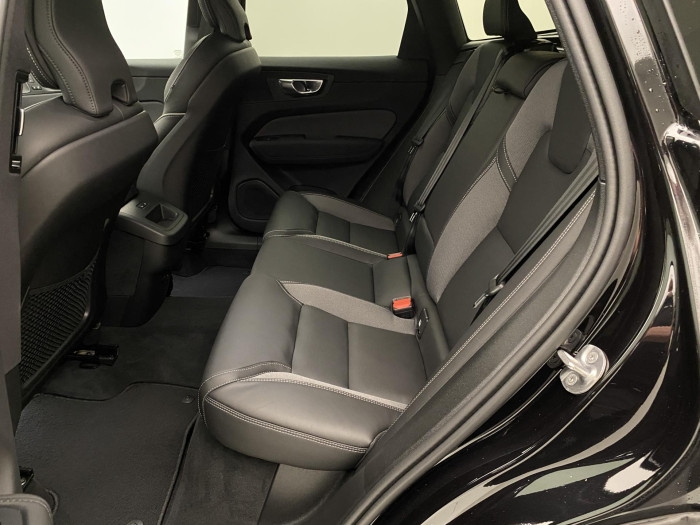 Volvo XC60 B5 AWD AUT PLUS BLACK EDITION