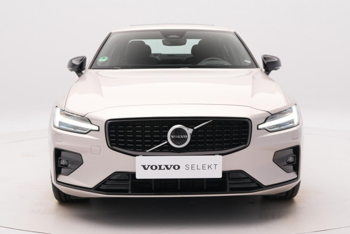 Volvo S60 B5 AWD ULTIMATE DARK AUT 1.maj