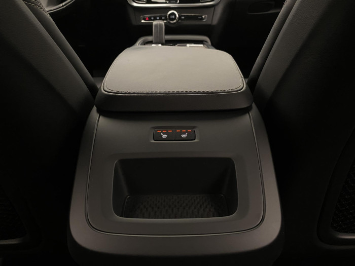 Volvo V90 CC B5 AWD MOMENTUM AUT CZ 2.0 CC CC Momentum