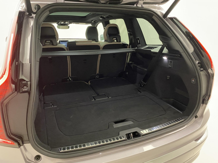 Volvo XC90 T8 AWD RECHARGE BRIGHT ULTRA 7