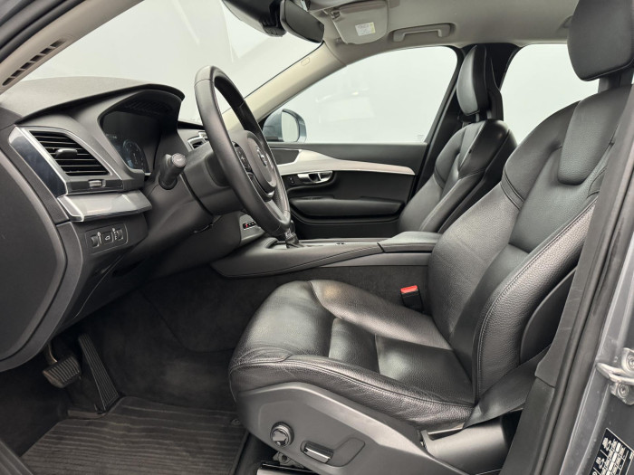 Volvo XC90 D5 AWD MOMENTUM AUT 2.0 d Momentum