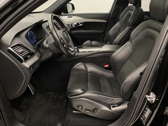 Volvo XC90 B5 AWD R-DESIGN AUT CZ