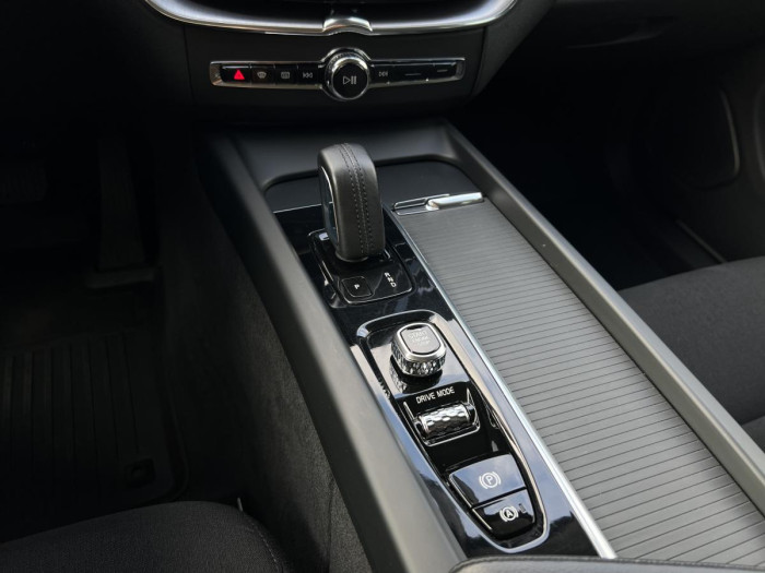 Volvo XC60 B4 AWD MOMENTUM Aut 1.maj. 2.0 Momentum