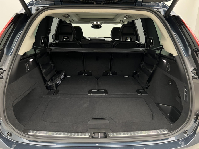 Volvo XC90 T8 AWD RECHARGE DARK ULTRA AUT