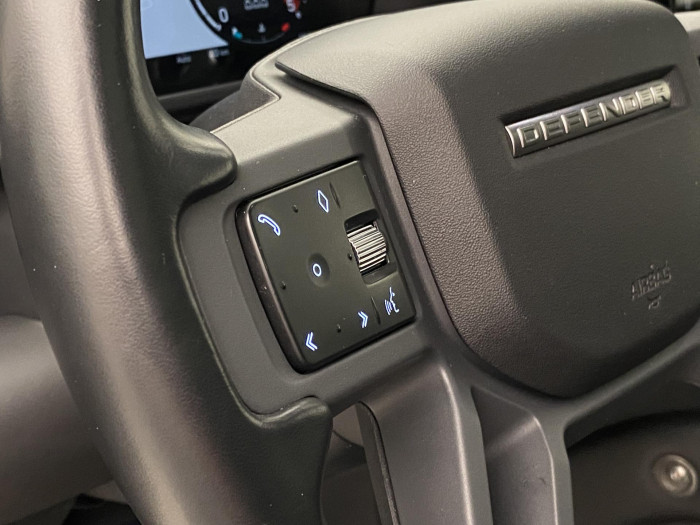 Land Rover Defender 110 D300 X-DYNAMIC HSE AWD AUT 3.0 d Dynamic