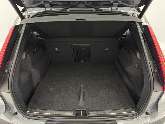 Volvo XC40 T5 AWD R-DESIGN
