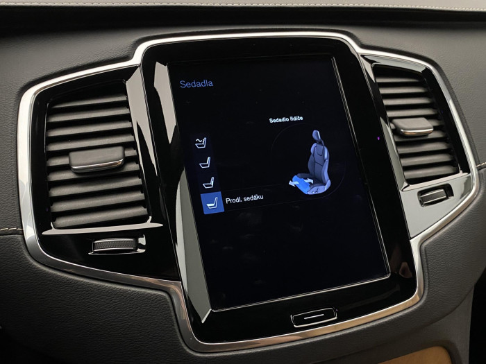 Volvo XC90 B5 AWD INSCRIPTION AUT CZ