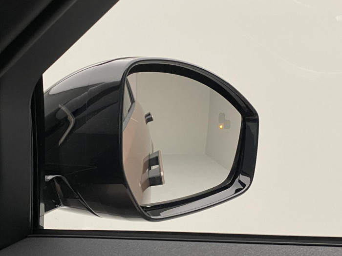 Land Rover Range Rover Evoque D200 R-DYNAMIC SE  AWD AUT 2.0 d Dynamic SE