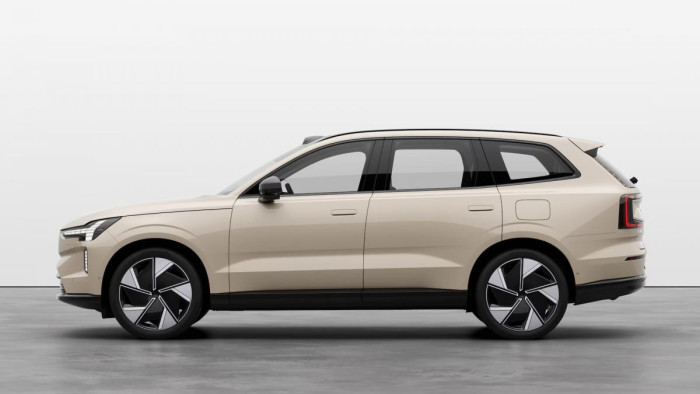 Volvo EX90 PURE ELECTRIC TWIN ULTRA 7míst