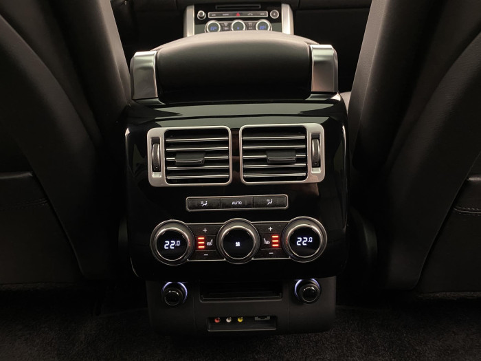 Land Rover Range Rover 4.4 SDV8 VOGUE AWD REZERVACE