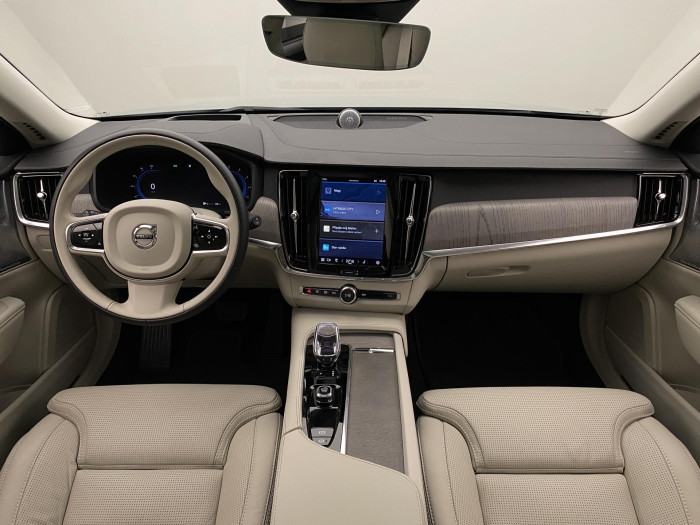 Volvo V90 CC B4 AWD ULTIMATE CZ 1.maj 2.0 CC CC