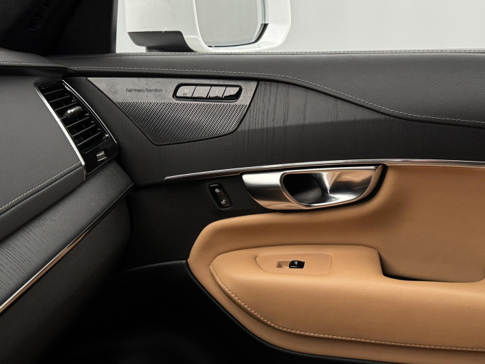 Volvo XC90 B5 AWD ULTIMATE BRIGHT AUT 7M