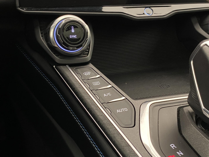 Lynk & Co 01 MORE PHEV