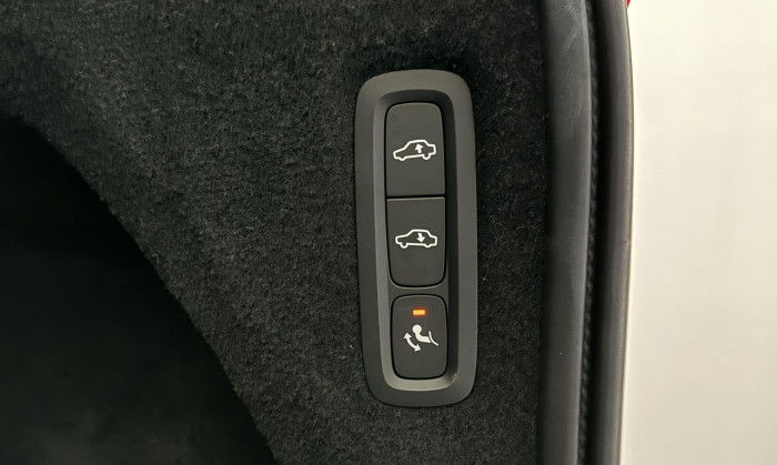 Volvo XC90 D5 AWD R-DESIGN AUT 2.0 d