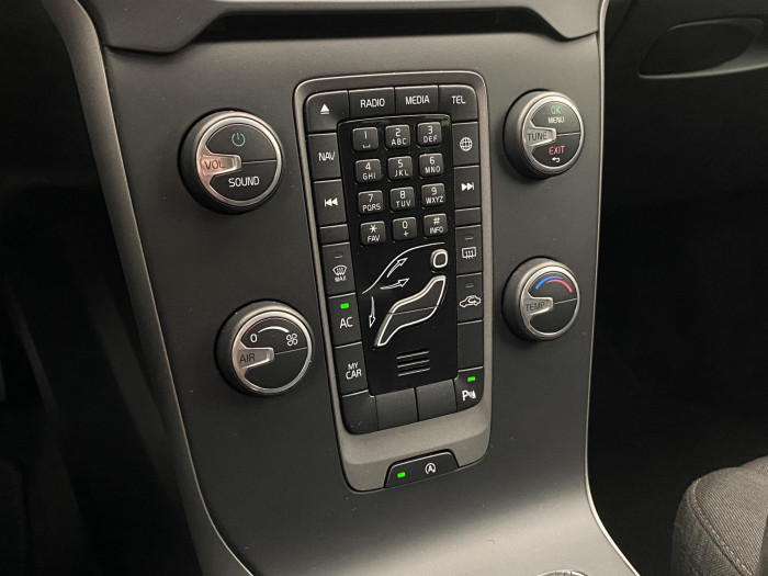 Volvo V40 D2 ES 2.0D 88kW TAŽNÉ 2.0 d d