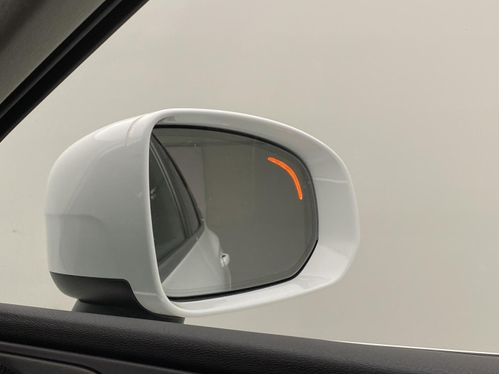 Volvo XC60 B4 AWD INSCRIPTION REZERVACE