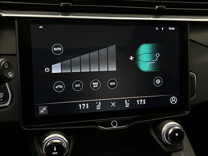 Lynk & Co 01 PHEV DCT AUT 1.maj.