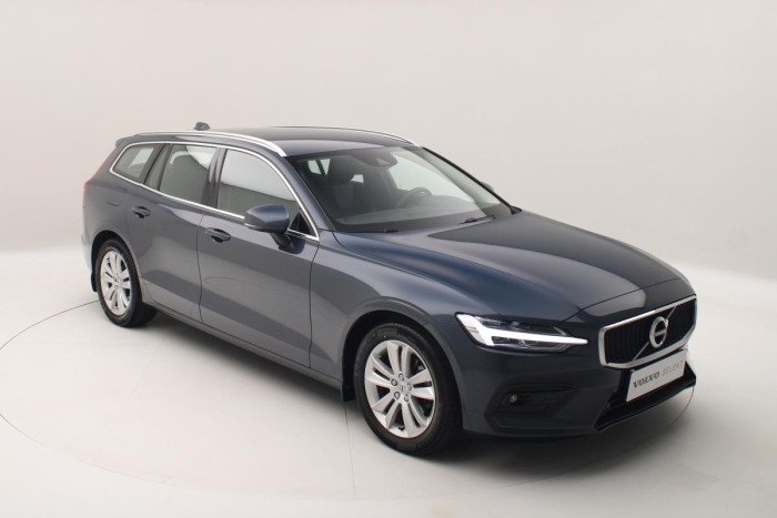 Volvo V60 B4 MOMENTUM AUT REZERVACE 2.0 Momentum