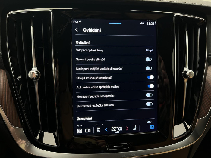 Volvo V60 CC B4 AWD ULTIMATE AUT 1.maj. 2.0 CC CC
