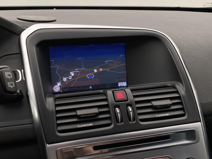 Volvo XC60 D4 AWD MOMENTUM AUT 2.4 d Momentum