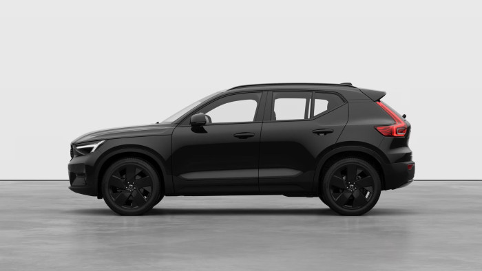 Volvo XC40 B3 AUT PLUS BLACK EDITION