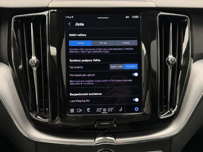 Volvo XC60 B4 AWD MOMENTUM PRO CZ 2.0 Momentum