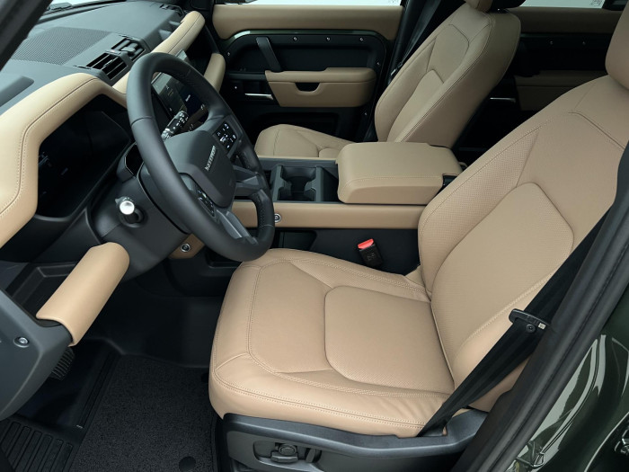 Land Rover Defender 110 D350 X-DYNAMIC HSE AWD Aut 3.0 d Dynamic