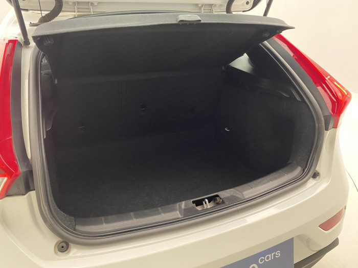 Volvo V40 T2 KINETIC CZ