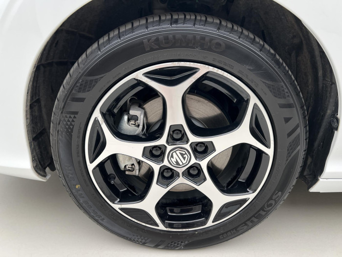 MG MG3 EXCLUSIVE HYBRID+ AUT CZ 1.maj 1.5 Exclusive