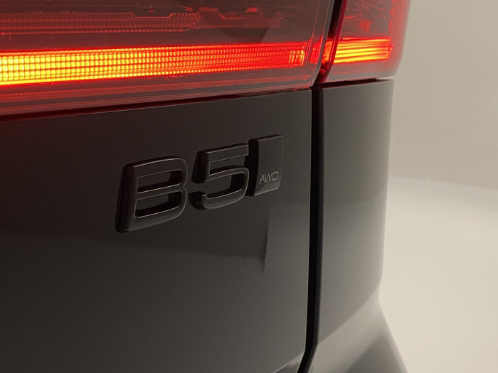 Volvo XC60 B5 AWD AUT PLUS BLACK EDITION