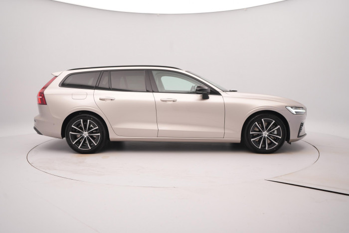 Volvo V60 T6 AWD Plug-in DARK PLUS