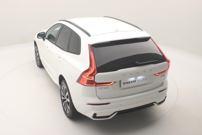 Volvo XC60 B4 AWD R-DESIGN AUT CZ