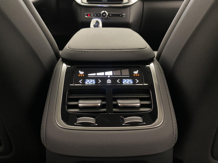 Volvo XC90 T8 AWD RECHARGE DARK PLUS 7m