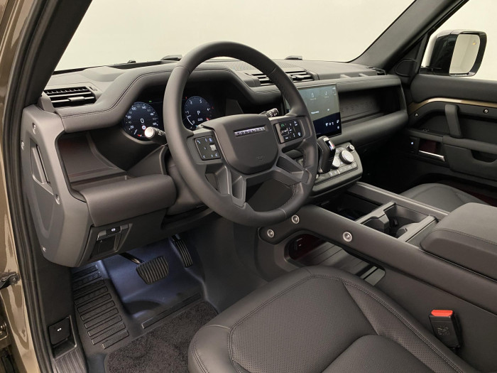 Land Rover Defender 110 D300 X-DYNAMIC SE AWD AUT 3.0 d Dynamic SE