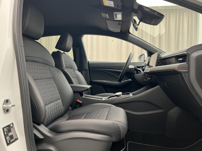 MG MG3 EXCLUSIVE HYBRID+ AUT CZ 1.maj 1.5 Exclusive