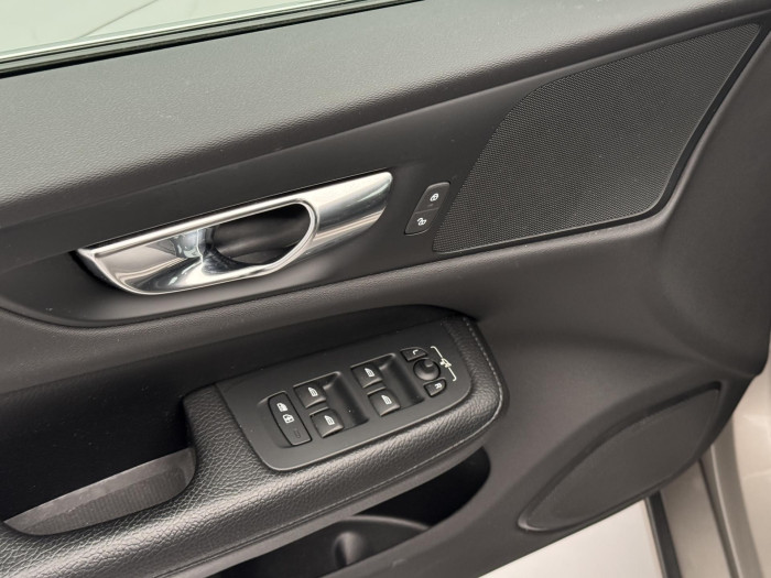 Volvo V60 D3 MOMENTUM PRO AUT 1.maj. 2.0 d Momentum