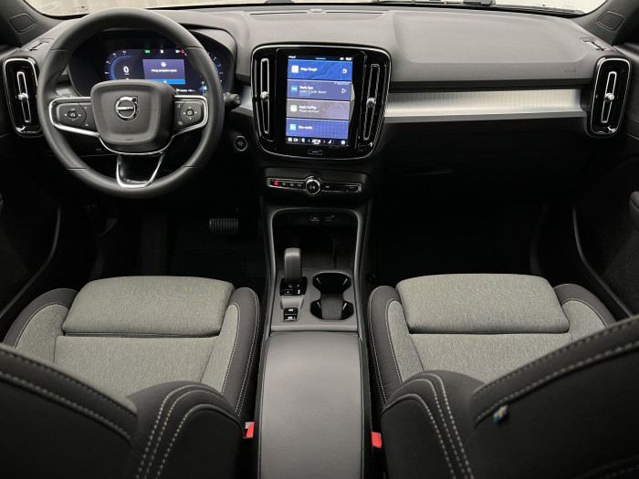 Volvo XC40 B4 CORE AUT 1.maj.