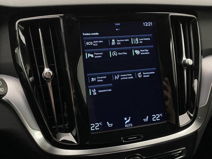 Volvo V60 D3 MOMENTUM REZERVACE 2.0 d Momentum