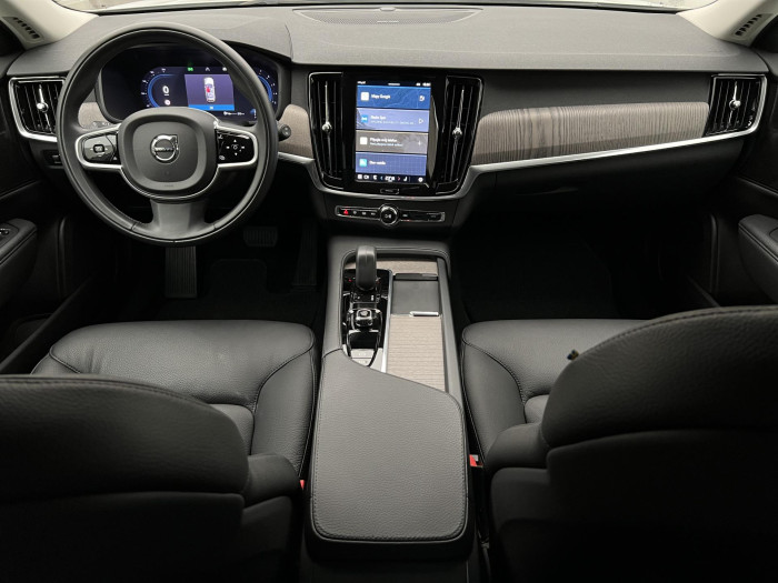 Volvo V90 CC B5 AWD PRO AUT CZ 2.0 CC CC