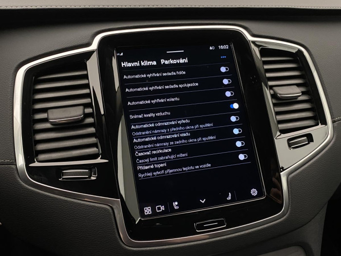 Volvo XC90 B5 AWD AUT BRIGHT PLUS 7míst 2.0 Plus