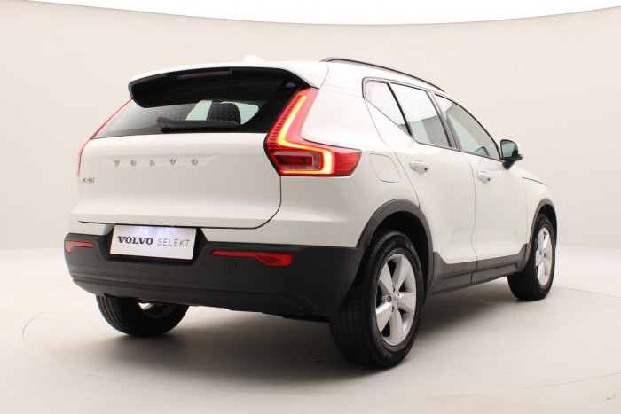 Volvo XC40 D3 MOMENTUM AUT CZ REZERVACE 2.0 d Momentum